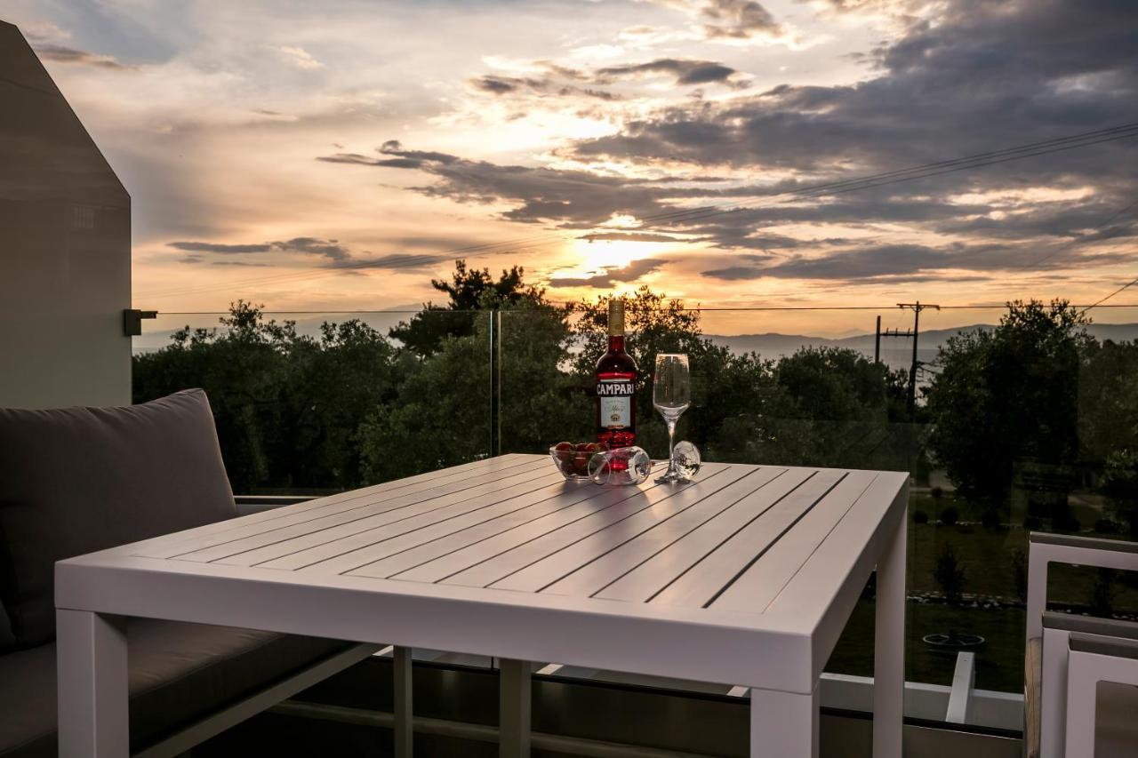 Pachis Escape Suites Luaran gambar